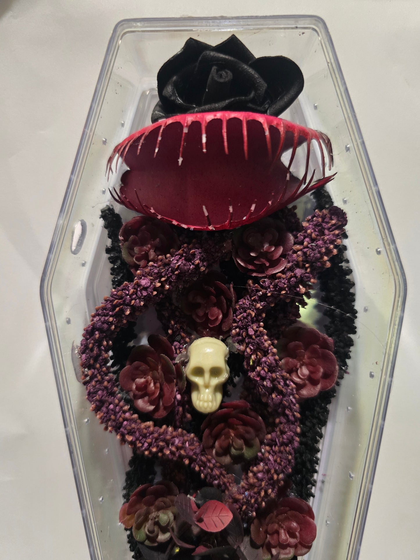 Halloween enclosure