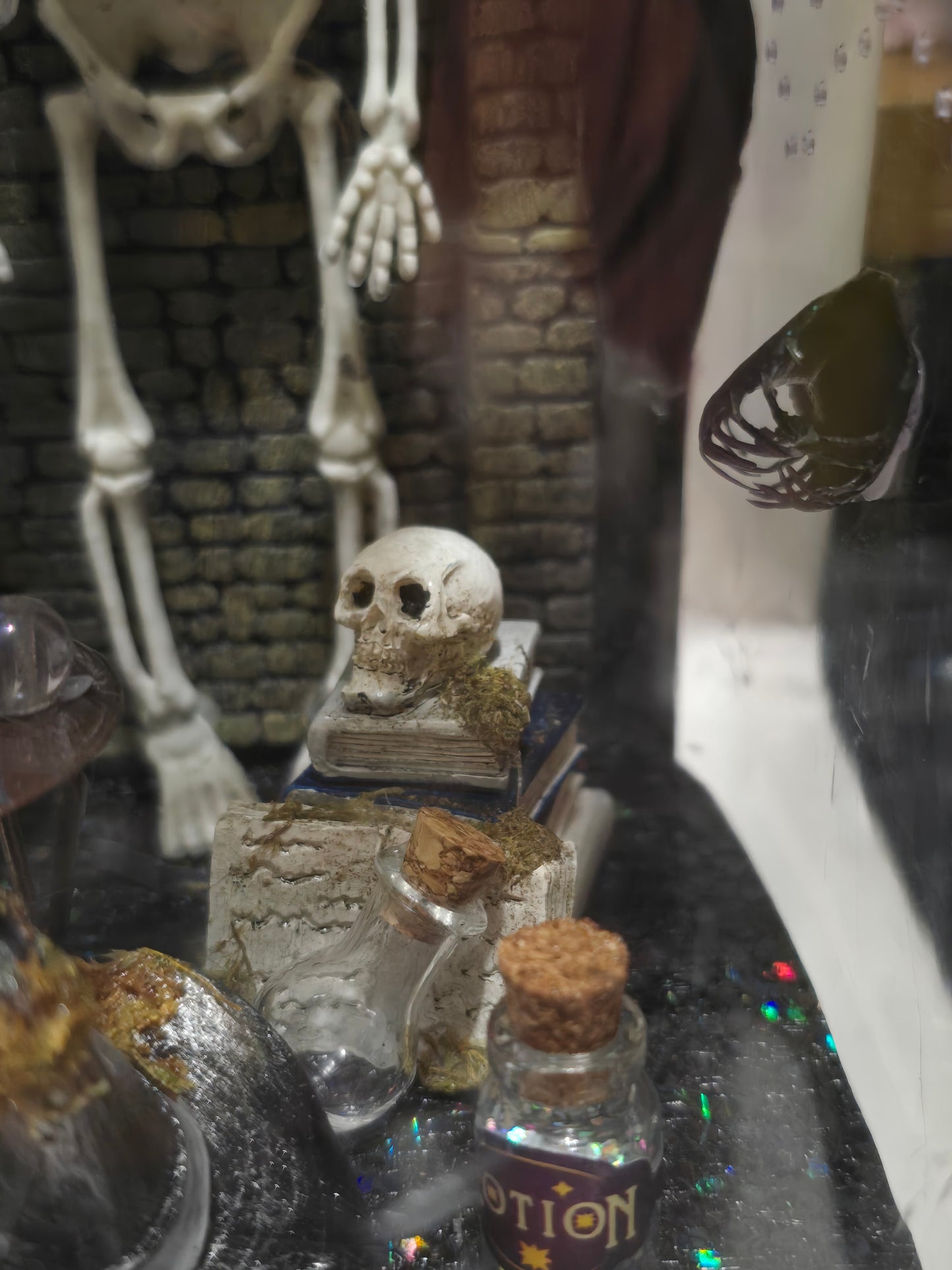 Custom Halloween/Goth enclosure